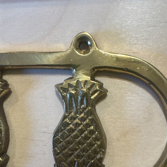 Vintage Brass Pineapple Hat/Key Holder 4 Hooks Wall Mount 8.5" Long - Picture 8 of 9